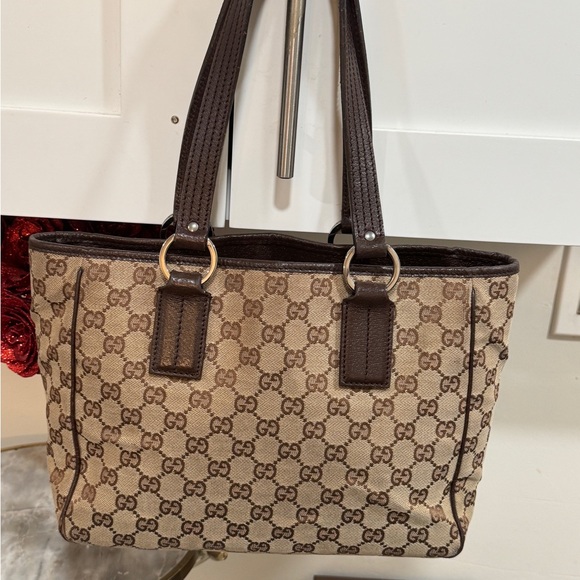 Gucci Beige Monogram Tote Bag - Picture 15 of 15